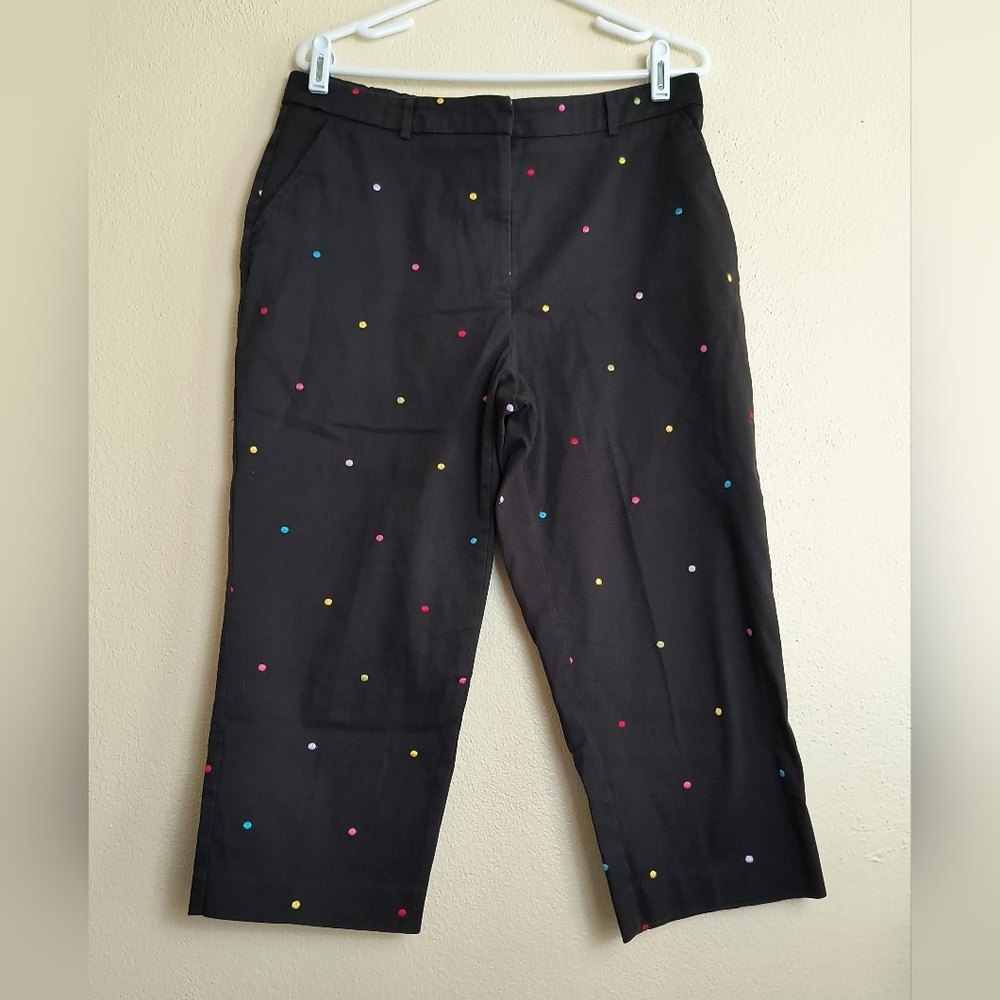 JM Collection 12 Black Capris with Multicolor Dots